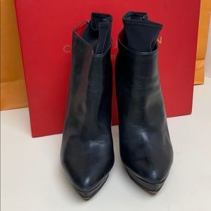 Charles Jourdan Black leather booties Alda 7.5m